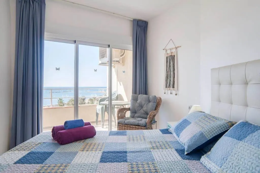 021 - Wonderful Beachfront Apartment With Stunning Sea Views بينالماذينا 0*,