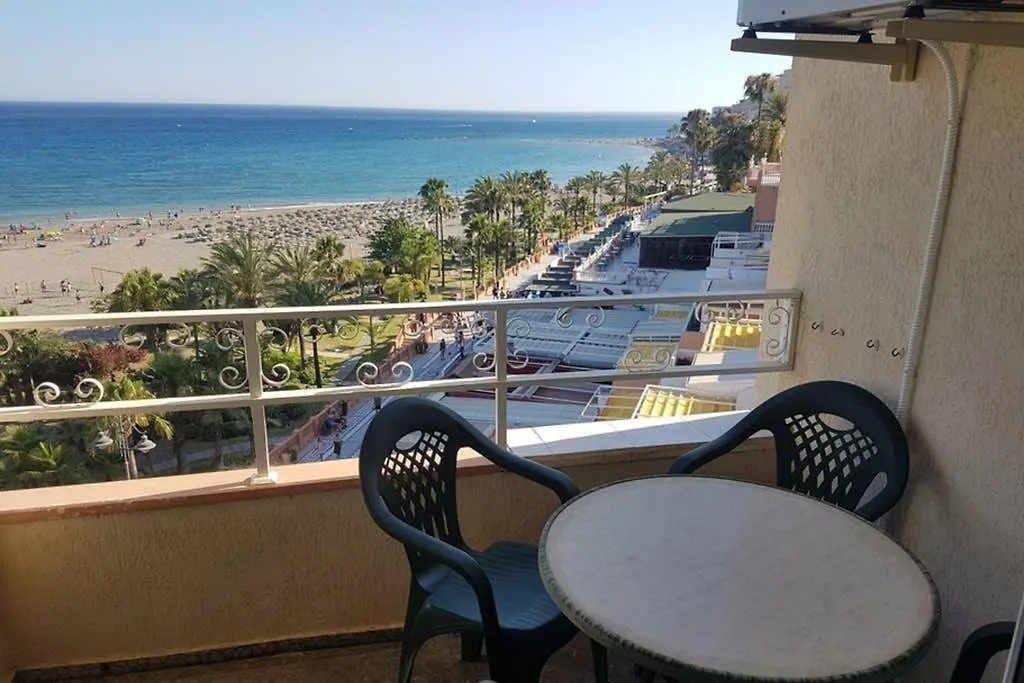 021 - Wonderful Beachfront Apartment With Stunning Sea Views بينالماذينا إسبانيا