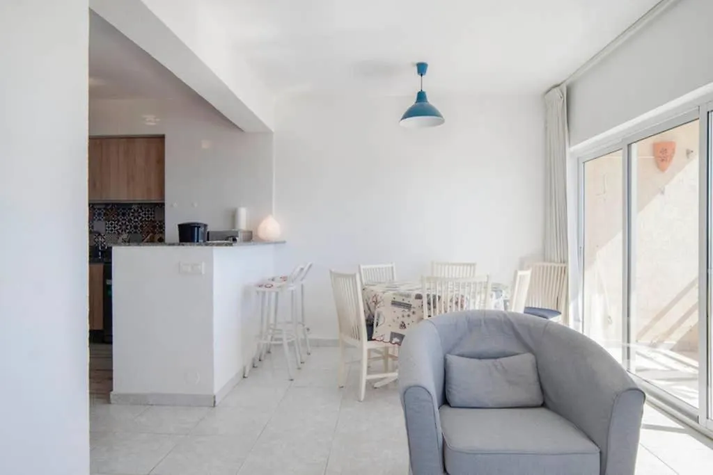 021 - Wonderful Beachfront Apartment With Stunning Sea Views Benalmádena 0*,  España